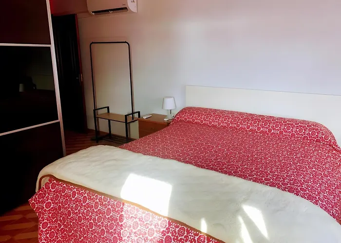 Encantadora Boutique Corme